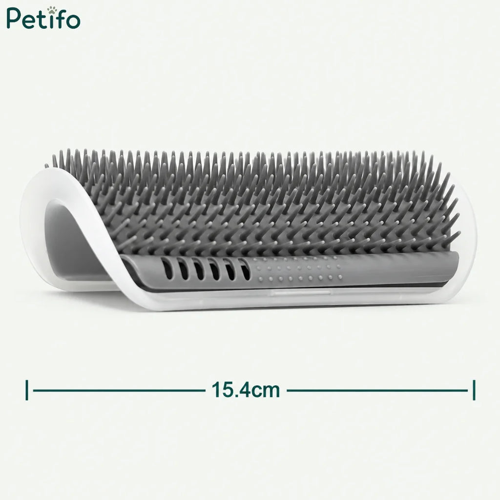 Product dimensions overview showing the cat self-groomer width measuring 15.4cm.