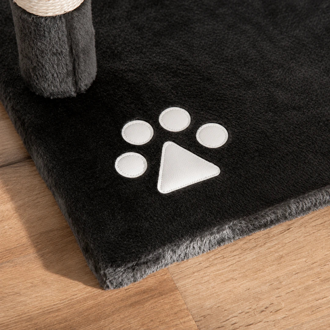 Soft base platform detail on the PawHut Floor-to-Ceiling Cat Tree - Petifo