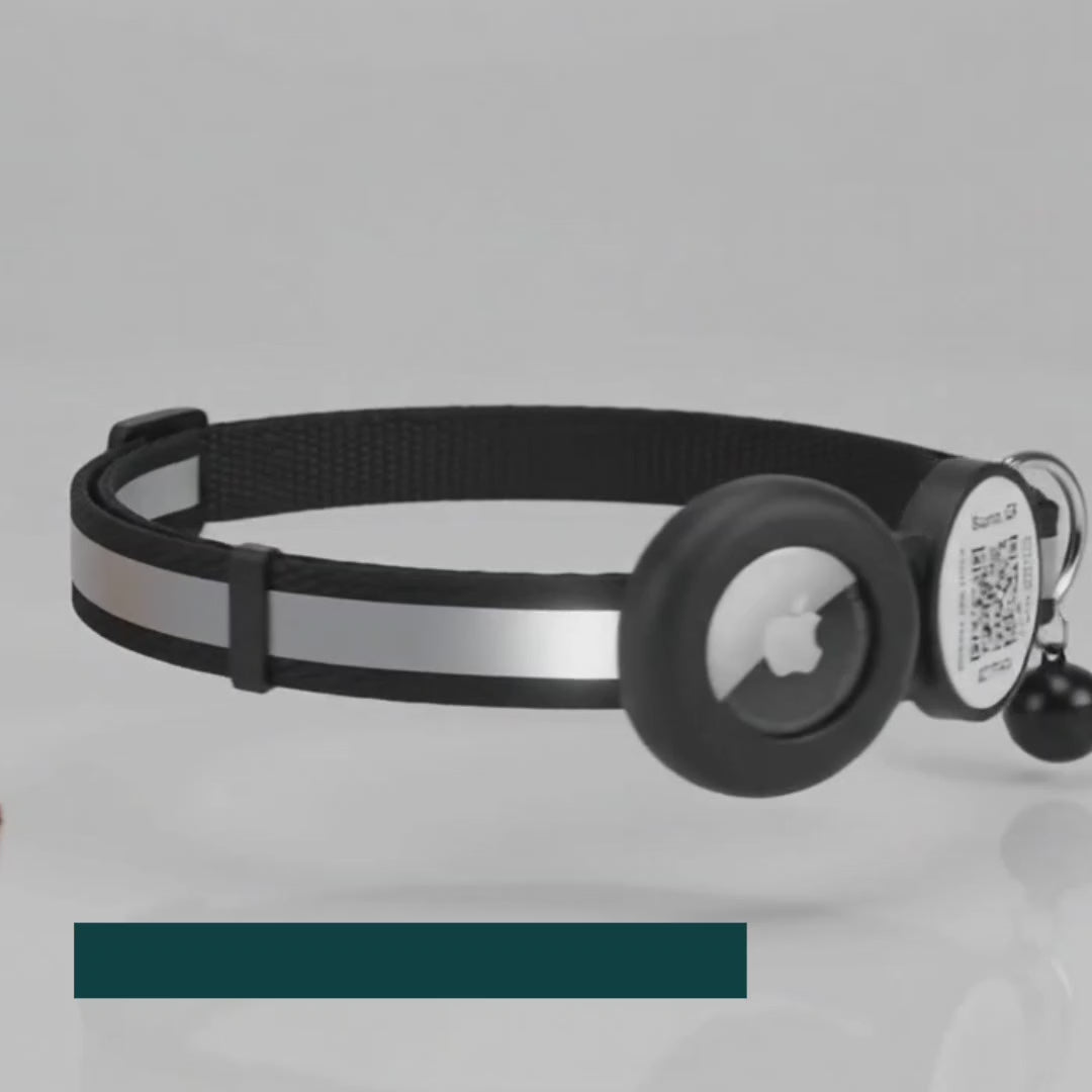 TryggTag smart cat collar shown with its QR ID and AirTag holder – Petifo